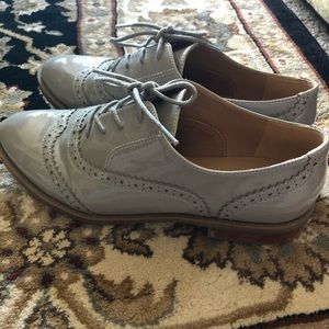 Gray patent Franco Sarto oxfords